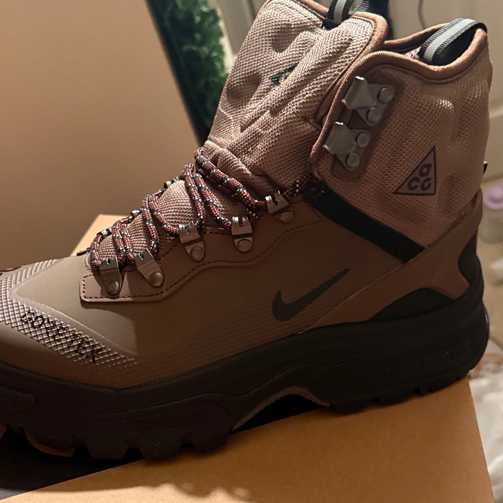 Nike ACG Dark Brown Outdoor Boots